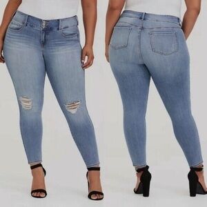 TORRID Jegging Skinny Premium Stretch High Rise Jeans in Blue Tall Inseam